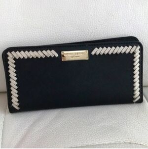 Henri Bendel Rare Whipstitch Wallet